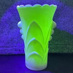 White UV Reactive Fire King Vase Made of Vitrock Glass Anchor Hocking